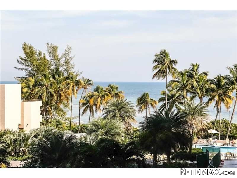 3 bedroom Flat For Sale: 201 Crandon..
