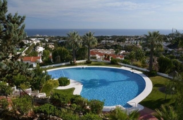 Apartment - Duplex penthouse situated..