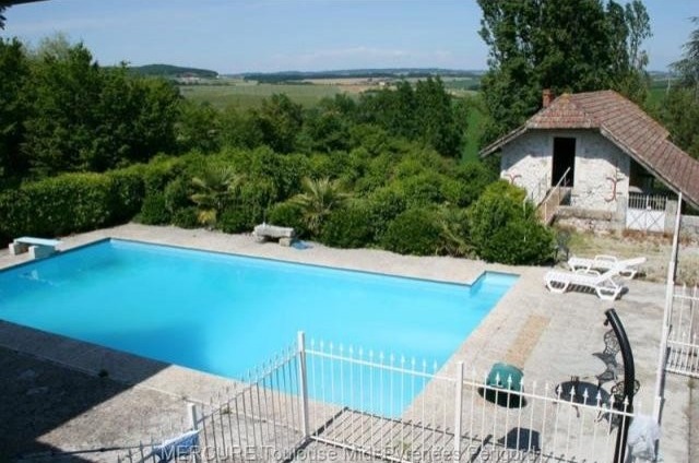 12 bedroom Manor House For Sale: 47380.. - 2