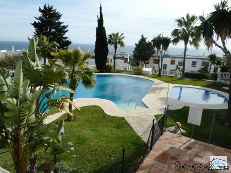 Flat for sale in Calahonda, 140.000..