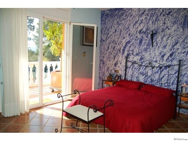 4 Bedrooms - Villa - Girona - For Sale - 2