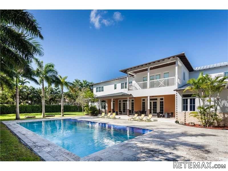 6 bedroom House For Sale: 11001 SW 62nd.. - 2