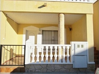 A SPACIOUS 2 BEDROOM APARTMENT