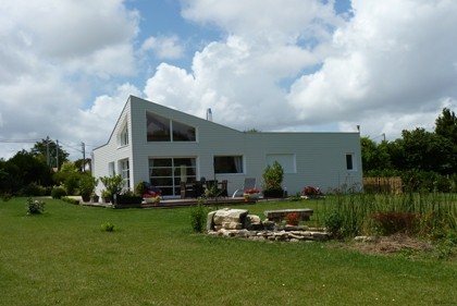 Unique modern property with a terrace..