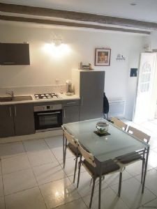 Entirely Renovated And Well Located.. - 2