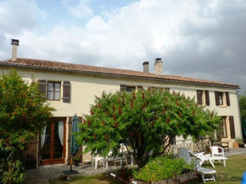 Stone House For Sale St Jean D Angely - 2