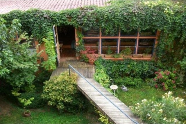 8 bedroom Town House For Sale: 79000.. - 2