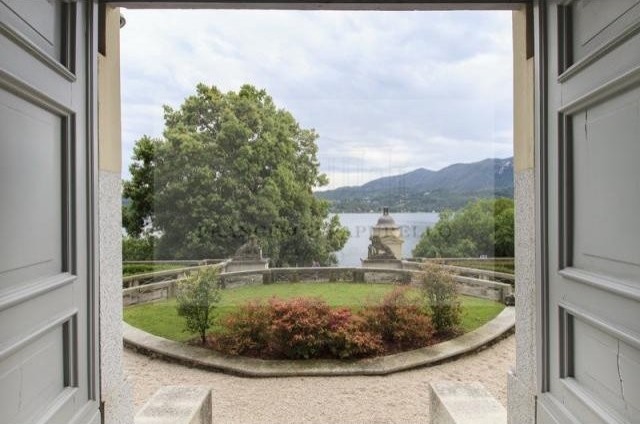 4 bedroom Apartment For Sale: Orta San.. - 2