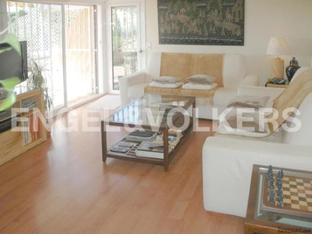 Apartment with garden, Barcelona Coast - 2