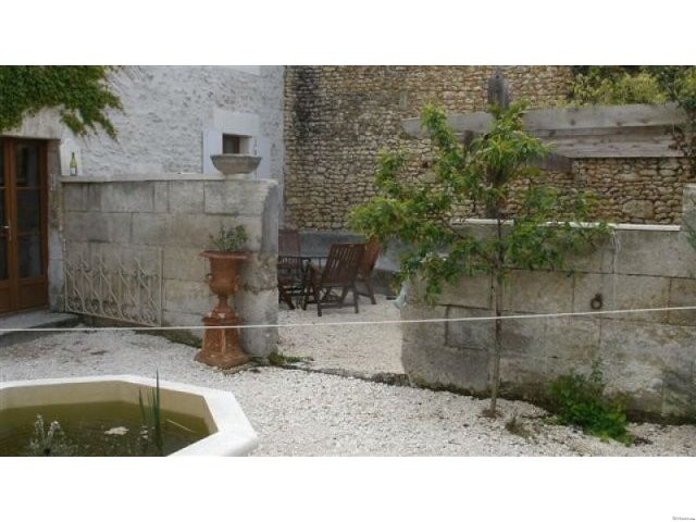 Spacious tastefully converted barn - 2