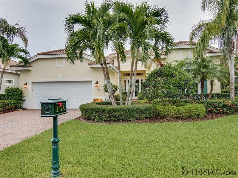 4 bedroom House For Sale: 1321 W Island..
