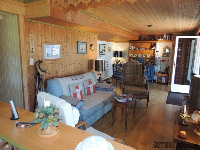 Traditional 5 Bedroom Chalet, Les Gets - 2