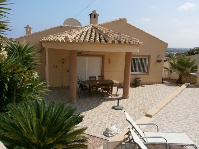4 Bedroom 2 Bathroom Detached with..