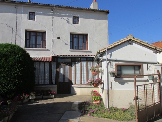 4 Bedroom Village House