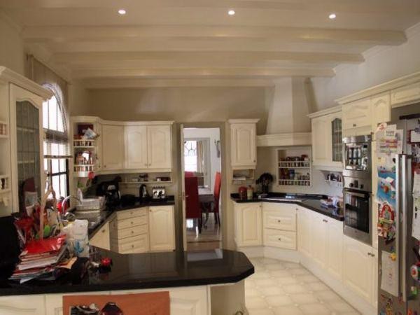 4 bedroom Detached Villa For Sale:.. - 2