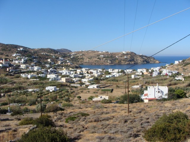 B391 - Syros, land 4698 m2 , 500 m.. - 2
