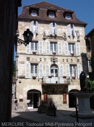 Character For Sale: 19120 BEAULIEU SUR..