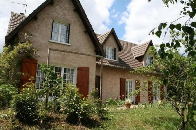 6 bedroom House For Sale: 86000 POITIERS