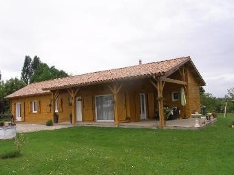 Charming Wooden Bungalow In A Quiet..