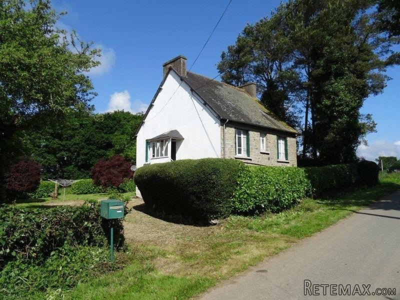 2 Bedroom Cottage For Sale
