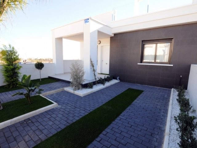 2 Bedrooms - Property - Alicante - For..