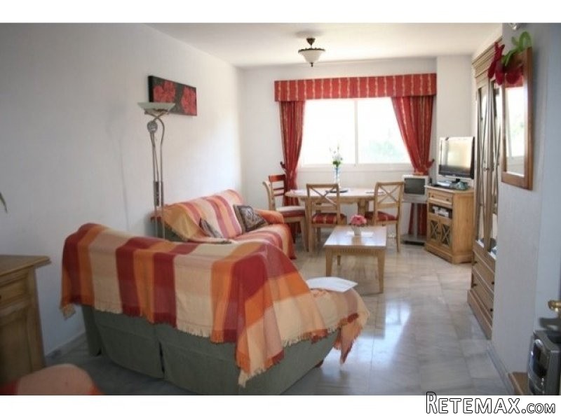 3 Bed Apartment for sale in Torremolinos - 2