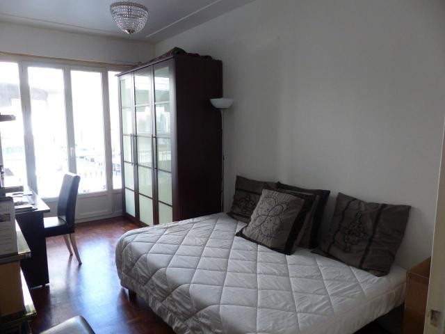 Prestigious residence in Carre d'Or - 2