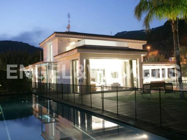 Luxury in the Center, Barcelona Coast - 2