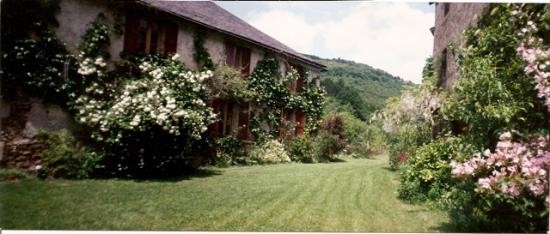 5 Bedrooms - House | Villa -..