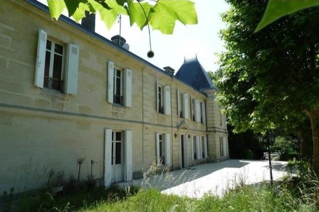 7 bedroom House For Sale: 33000 ENTRE.. - 2