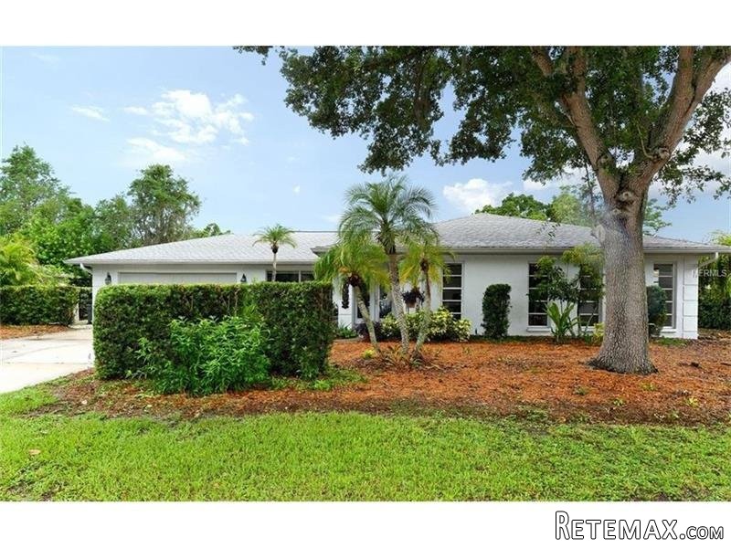 3 bedroom House For Sale: 8122 Timber..