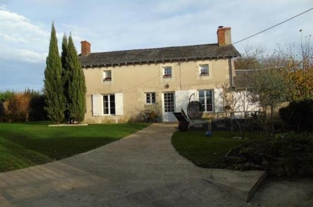 3 bedroom Village House For Sale: 86340..