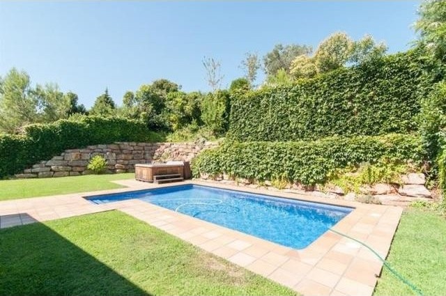 6 bedroom Detached House For Sale:.. - 2