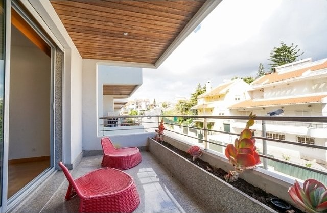 Stunning 3 Bedroom Apartment in Parede - 2