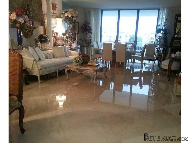 19500 Turnberry Wy, Unit 4-C, Aventura..