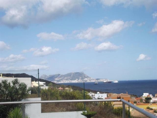 3 bedroom Detached Villa For Sale: El..