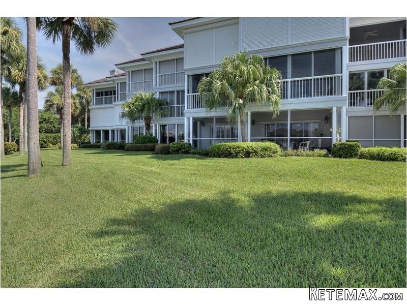 3 bedroom Flat For Sale: 1901 Bay Road..