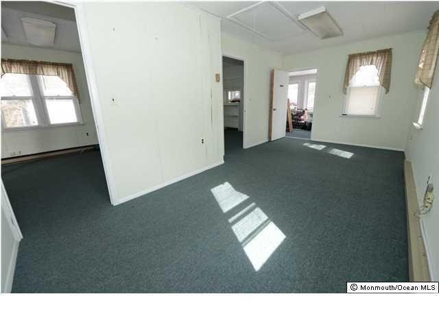 Commercial Property For Sale: 434.. - 2