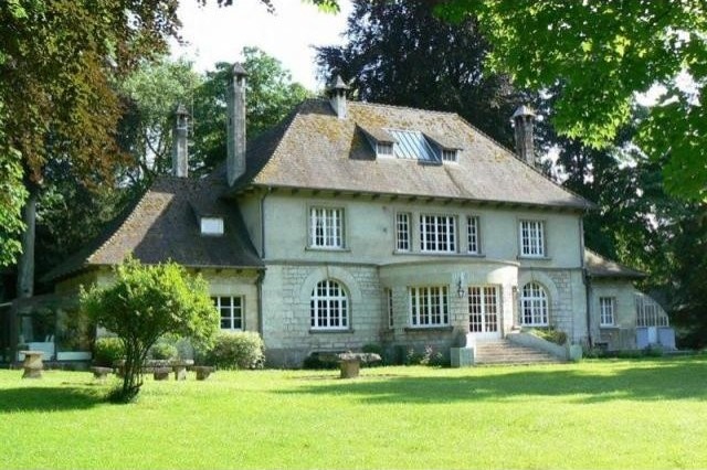 5 bedroom House For Sale: 02000 LAON - 2