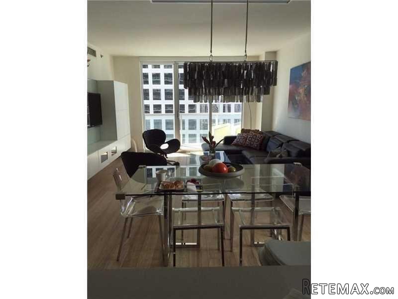 500 Brickell Ave, Unit 1910, Miami, Fl..