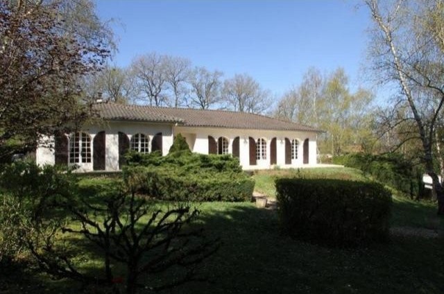 5 bedroom House For Sale: 86000..