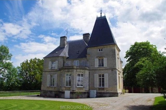9 bedroom Castle For Sale: 14700 FALAISE - 2