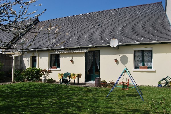 Pretty House Close to Coast