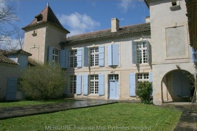 9 bedroom Manor House For Sale: 47000.. - 2
