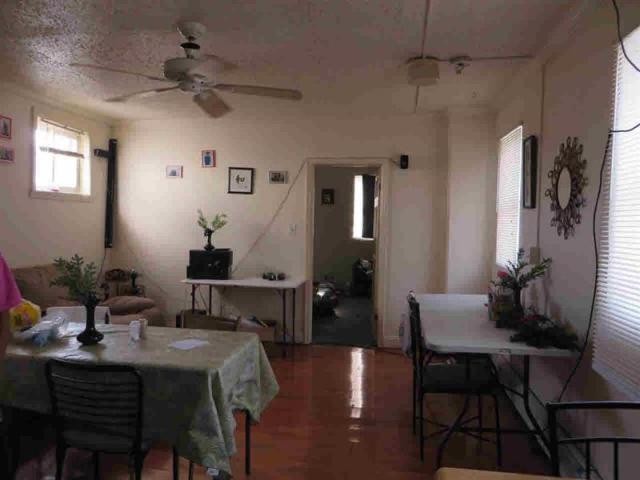 3 bedroom Multi-family For Sale:.. - 2