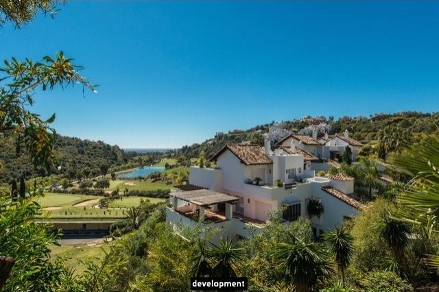 Penthouse for sale in Benahavis..