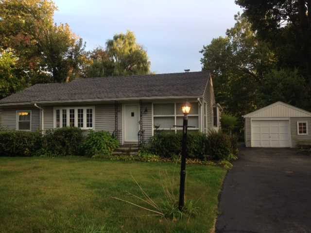 3 bedroom Residence For Sale: Yorktown..