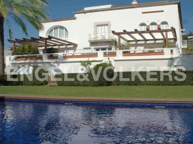 Duplex penthouse. Beachfront. Barcelona..
