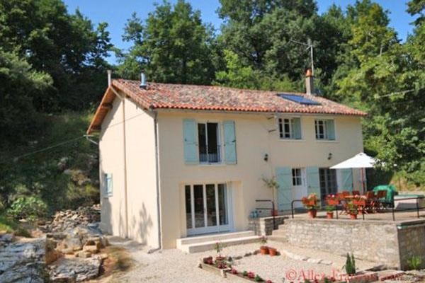 St Saviol (86) - For sale : immaculate..