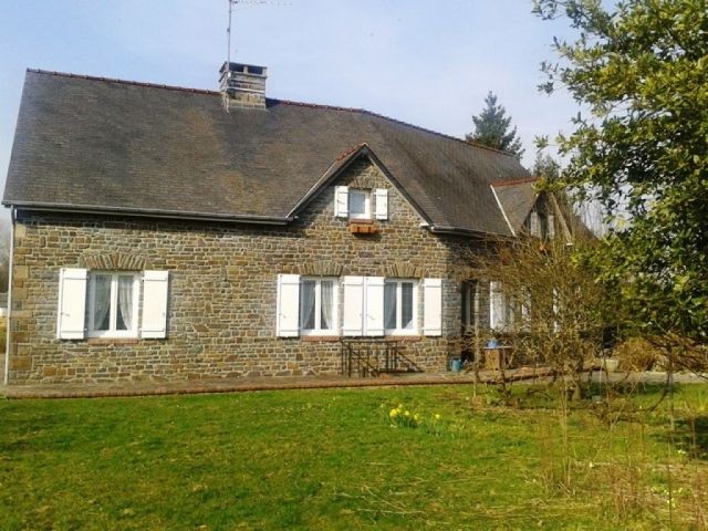 Folligny - House For Sale